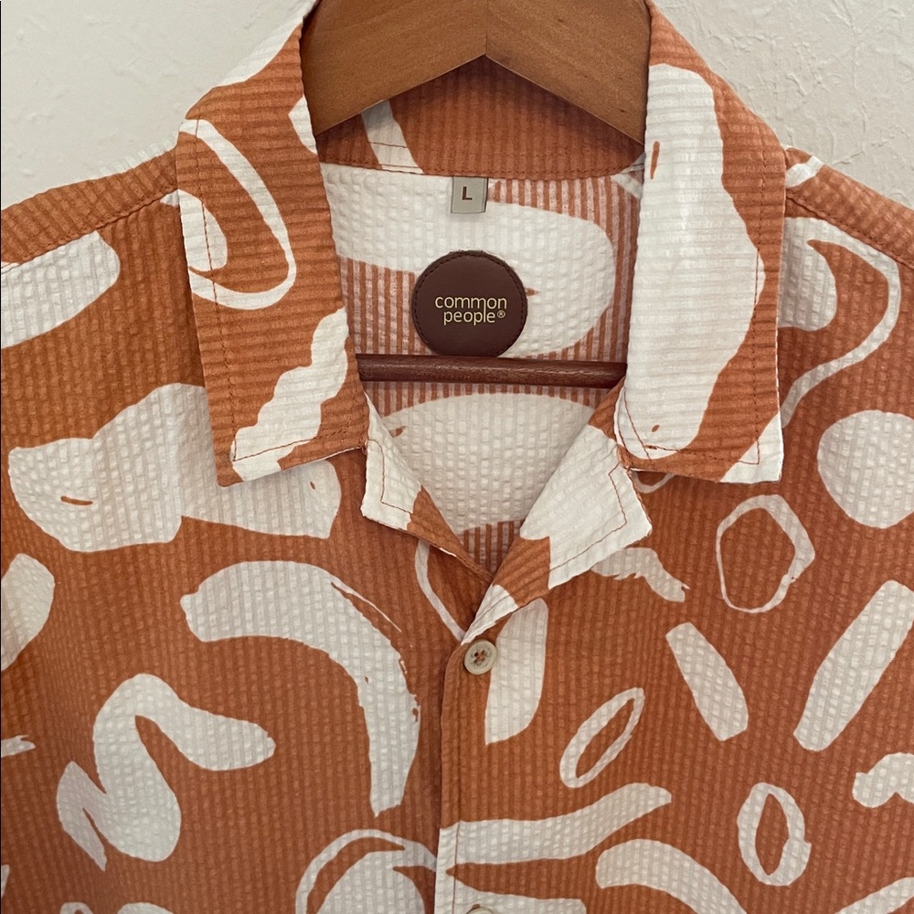 Common People Poles SS Shirt, Size Large - Picture 3 of 7